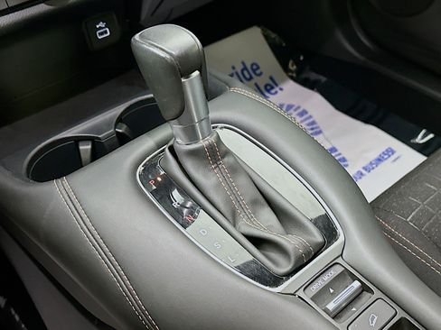 Used 2024 Honda HR-V Sport image 16