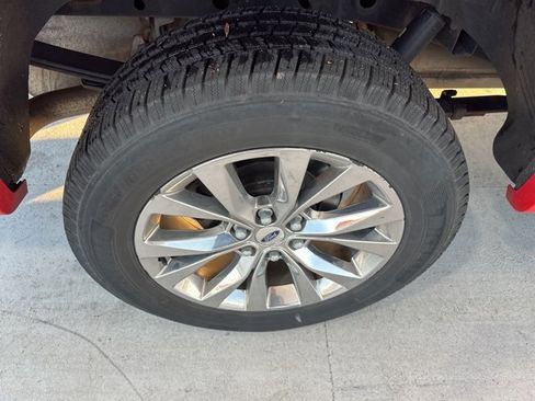 Used 2017 Ford F150 Lariat w/ Equipment Group 502A Luxury image 8