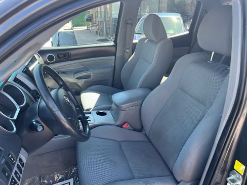 Used 2010 Toyota Tacoma 4x4 Double Cab image 16