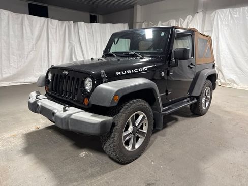 Used 2012 Jeep Wrangler Rubicon w/ PWR Convenience Group AWD/4WD image 3