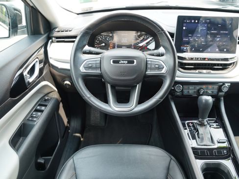 Used 2022 Jeep Compass Limited AWD/4WD image 11