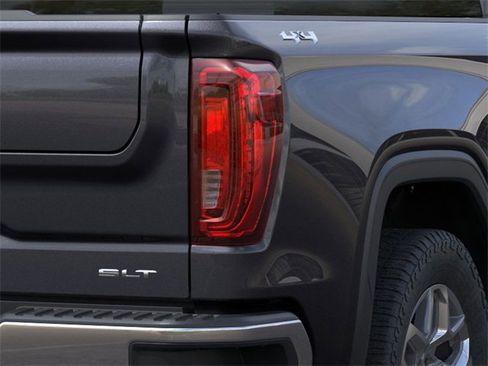 New 2026 GMC Sierra 1500 SLT w/ SLT Premium Package image 11
