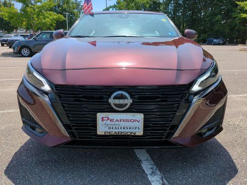 Used 2025 Nissan Altima 2.5 SV w/ SV Special Edition Package AWD/4WD image 9