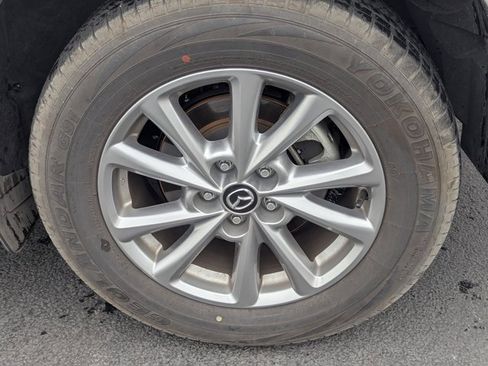 Used 2025 MAZDA CX-5 AWD 2.5 S w/ Preferred Package image 12