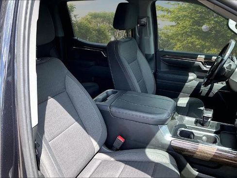 Used 2023 Chevrolet Silverado 1500 LT w/ Protection Package AWD/4WD image 7