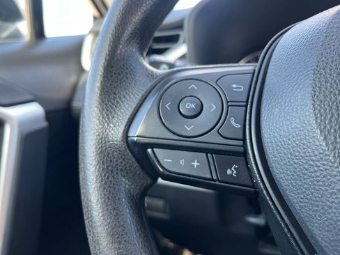 Used 2022 Toyota RAV4 XLE image 10