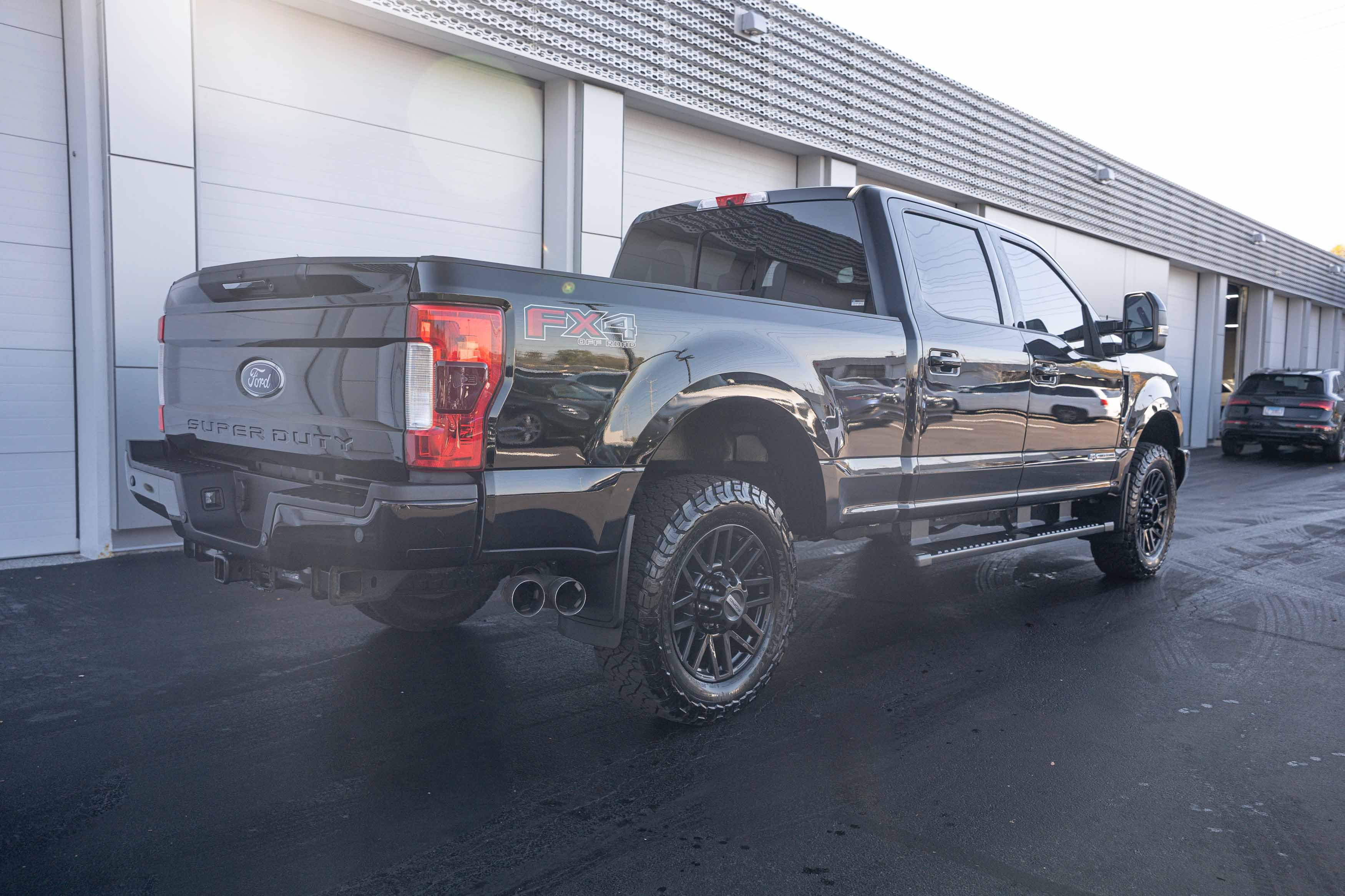 Used 2019 Ford F250 Lariat w/ Lariat Ultimate Package AWD/4WD image 4