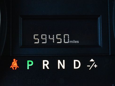 Used 2016 Dodge Grand Caravan SXT image 33