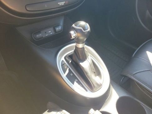 Used 2017 Kia Soul + w/ Designer's Package image 8