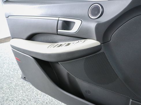 Used 2025 Hyundai Sonata SEL FWD image 21