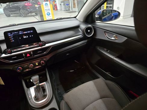 Used 2023 Kia Forte LXS FWD image 33