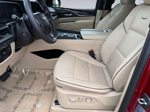 Certified 2023 Cadillac Escalade Premium Luxury w/ Performance Package AWD/4WD image 11