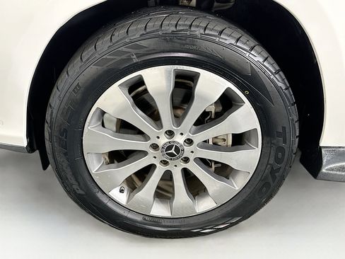 Used 2017 Mercedes-Benz GLS 450 4MATIC image 11