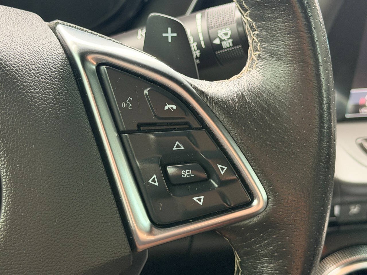 Used 2018 Chevrolet Camaro SS RWD image 29