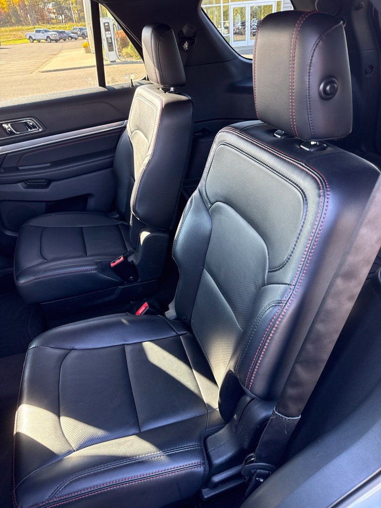 Used 2019 Ford Explorer Sport w/ Equipment Group 401A AWD/4WD image 11