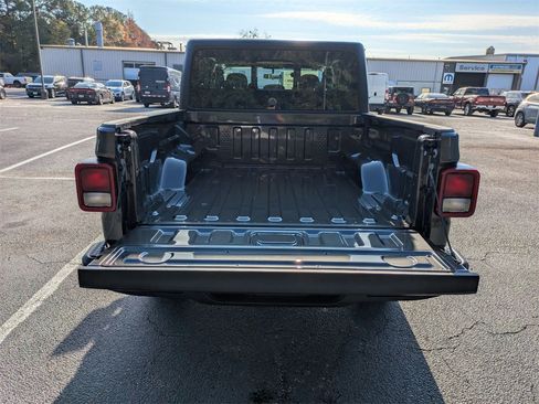 New 2026 Jeep Gladiator Sport image 27