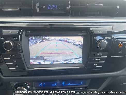 Used 2014 Toyota Corolla S image 23