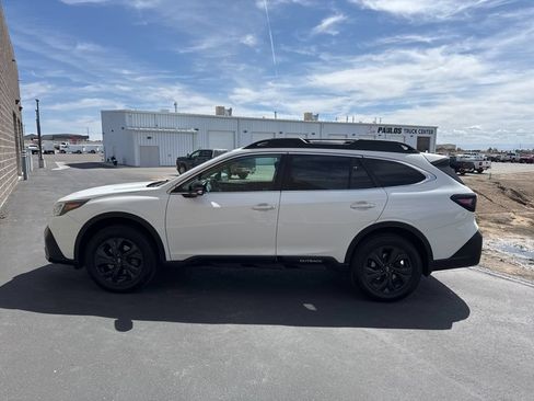 Used 2022 Subaru Outback Onyx Edition XT AWD/4WD image 6