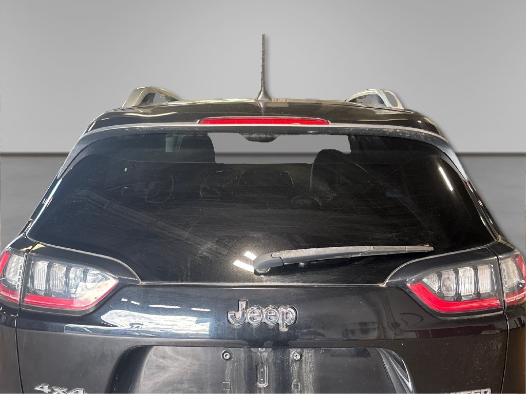 Used 2019 Jeep Cherokee Limited AWD/4WD image 17