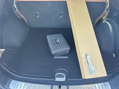 New 2026 Genesis GV70 2.5T Advanced image 18