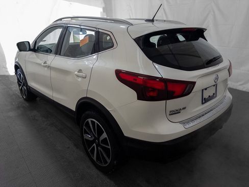 Used 2019 Nissan Rogue Sport SL w/ Premium Package image 5