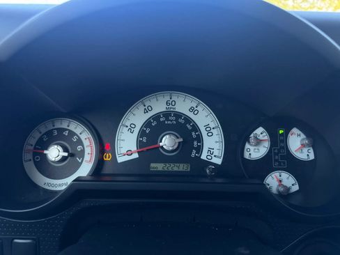 Used 2008 Toyota FJ Cruiser 4WD image 28