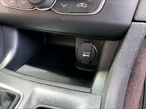 Used 2018 Dodge Charger R/T Scat Pack RWD image 16