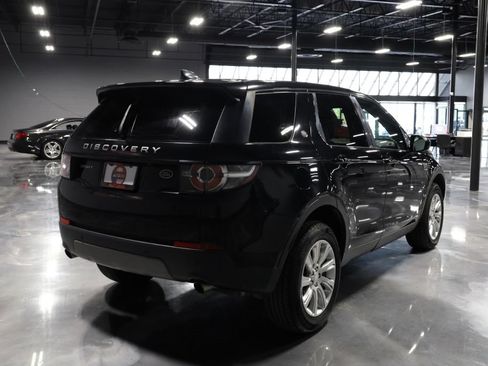 Used 2017 Land Rover Discovery Sport SE AWD/4WD image 7