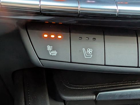 Used 2024 Cadillac XT4 Sport image 31