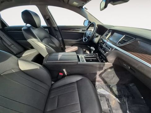 Used 2019 Genesis G80 3.8 RWD image 14