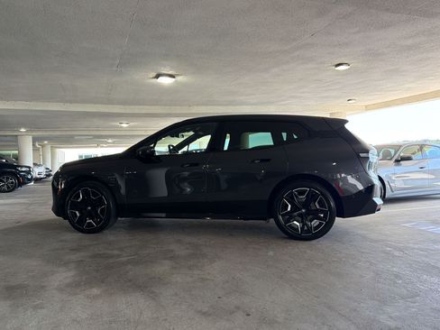 Used 2024 BMW iX xDrive50 w/ Sport Package AWD/4WD image 2