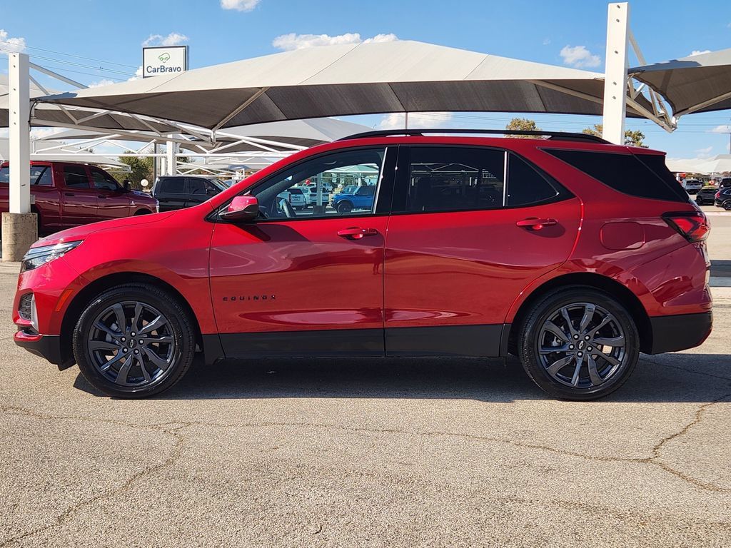 Certified 2023 Chevrolet Equinox RS FWD image 4
