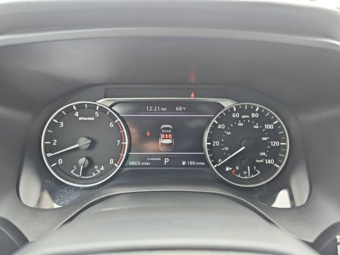 Used 2025 Nissan Rogue S image 22