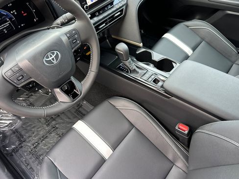 New 2026 Toyota Camry SE image 8