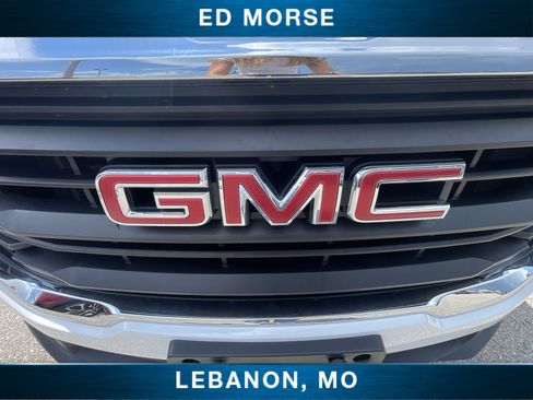 Certified 2024 GMC Terrain SLE FWD image 28