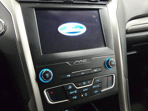 Used 2019 Ford Fusion S image 26