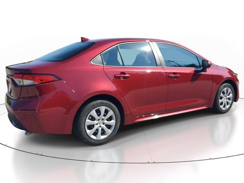 Certified 2022 Toyota Corolla LE FWD image 6