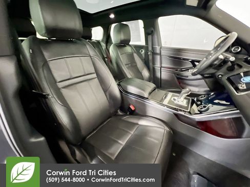 Used 2020 Land Rover Range Rover Evoque SE image 18