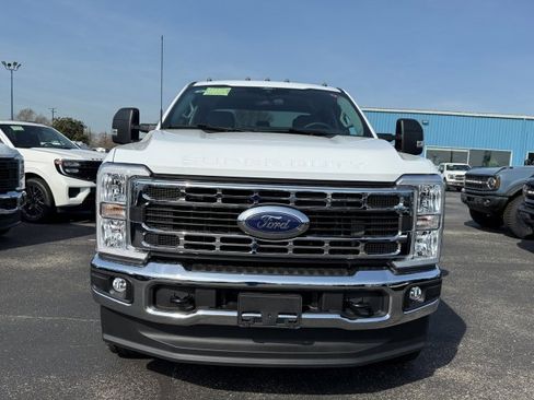 New 2026 Ford F350 XLT AWD/4WD image 2