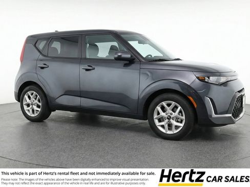 Used 2025 Kia Soul LX w/ LX Technology Package FWD image 1