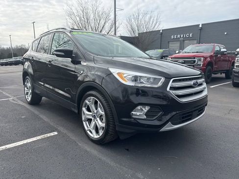 Used 2019 Ford Escape Titanium image 1