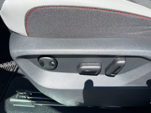 New 2026 Volkswagen Atlas Peak Edition image 20