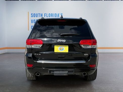 Used 2017 Jeep Grand Cherokee Overland AWD/4WD image 5