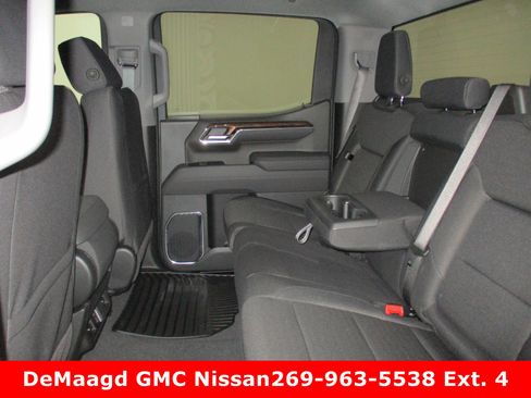 New 2026 GMC Sierra 1500 Elevation image 19