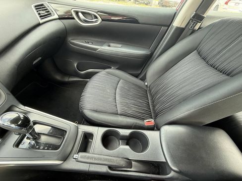 Used 2018 Nissan Sentra SV FWD image 22