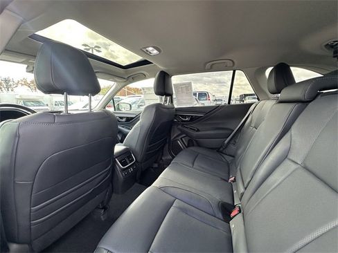 Used 2023 Subaru Outback Limited image 18