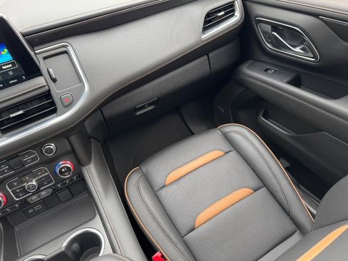 Used 2024 GMC Yukon AT4 w/ AT4 Premium Package image 16