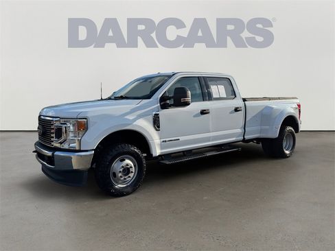 Used 2022 Ford F350 XLT image 3