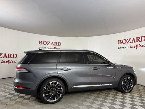 Used 2023 Lincoln Aviator Reserve w/ Equipment Group 201A RWD image 9
