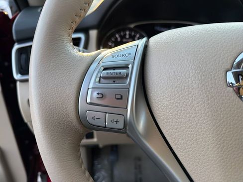 Used 2015 Nissan Rogue SL image 21